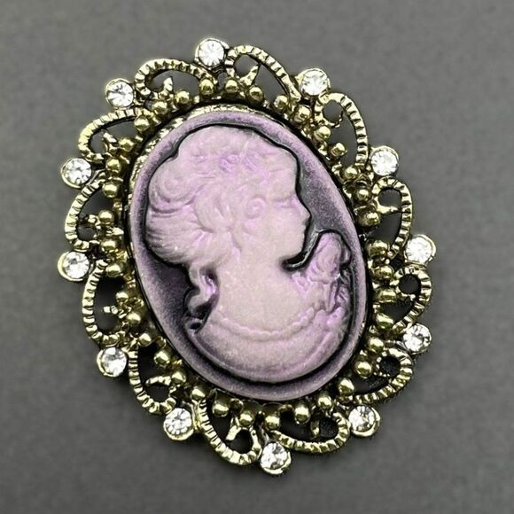 Yellow Gold and Purple with Diamond Crystal Victorian Lady Cameo Pin Back Brooch - Picture 1 of 7